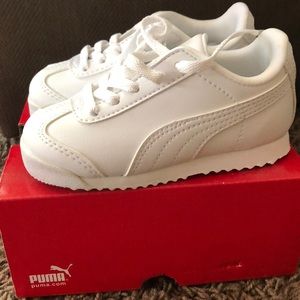 Kids Roma Puma shoe all white Brand New in box